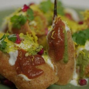 Mirchi Vada Chat
